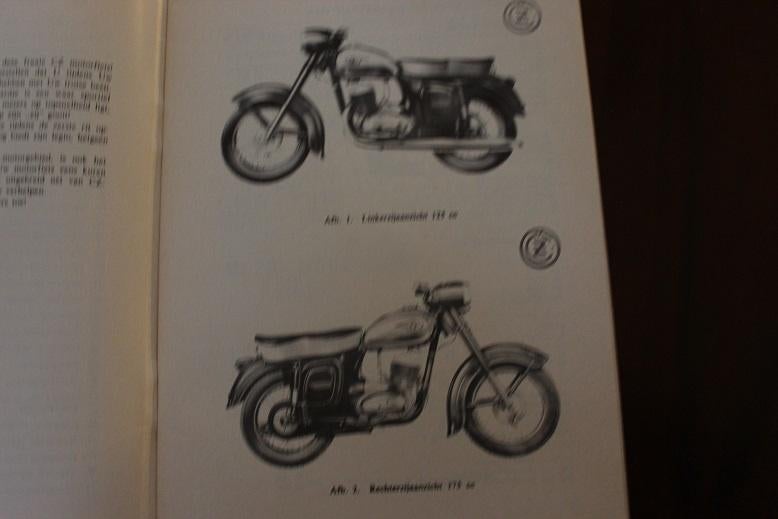 CZ 125cc 175cc 1962 instructie boekje typ 453 450, Motoren, Handleidingen en Instructieboekjes, Overige merken, Ophalen of Verzenden