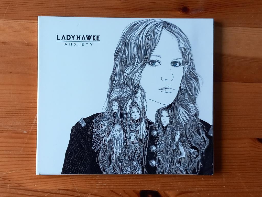 CD  Ladyhawke - Anxiety (2012)  **VERZ/OPH**, Cd's en Dvd's, Ophalen, 2000 tot heden, Zo goed als nieuw