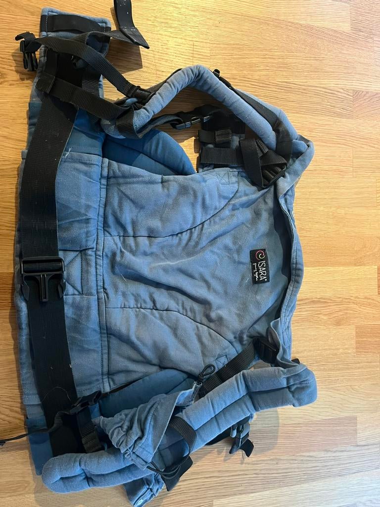 Isara the one draagzak voor baby of dreumes blauw en zacht, Overige merken, Buik of Rug, Ophalen of Verzenden, Zo goed als nieuw