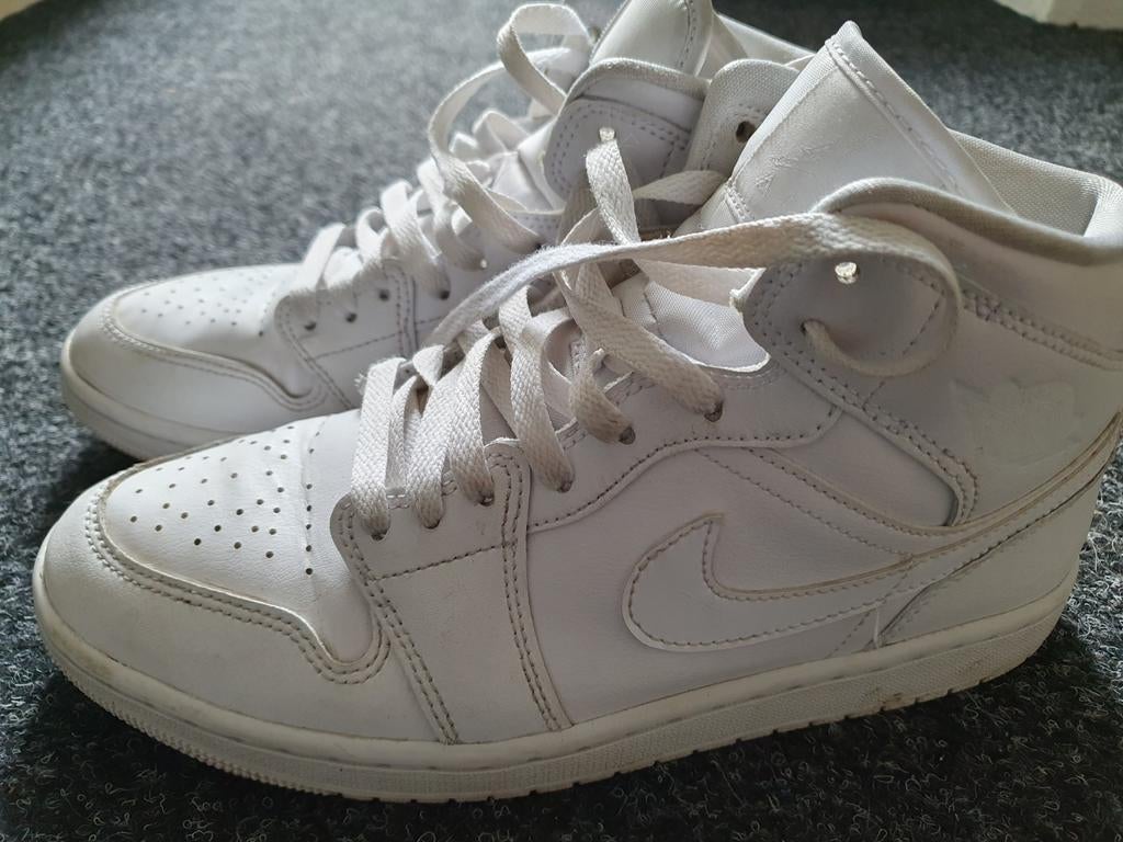 Nike jordan 1, Wit, Nike, Ophalen of Verzenden, Sneakers of Gympen