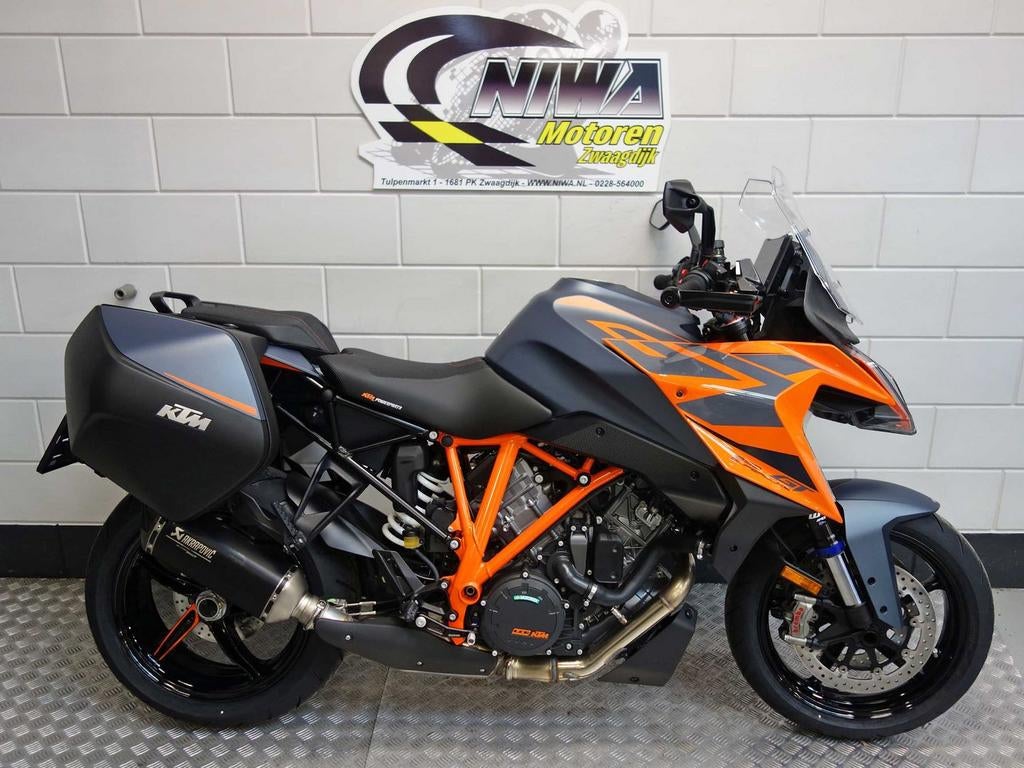 KTM 1290 Super Duke GT