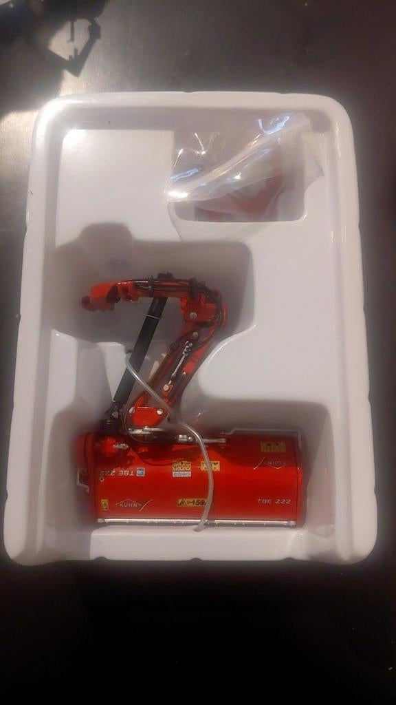 Miniatuur Klepelmaaier Kuhn TBE 222 - Schaal 1:32, Ophalen of Verzenden, Nieuw