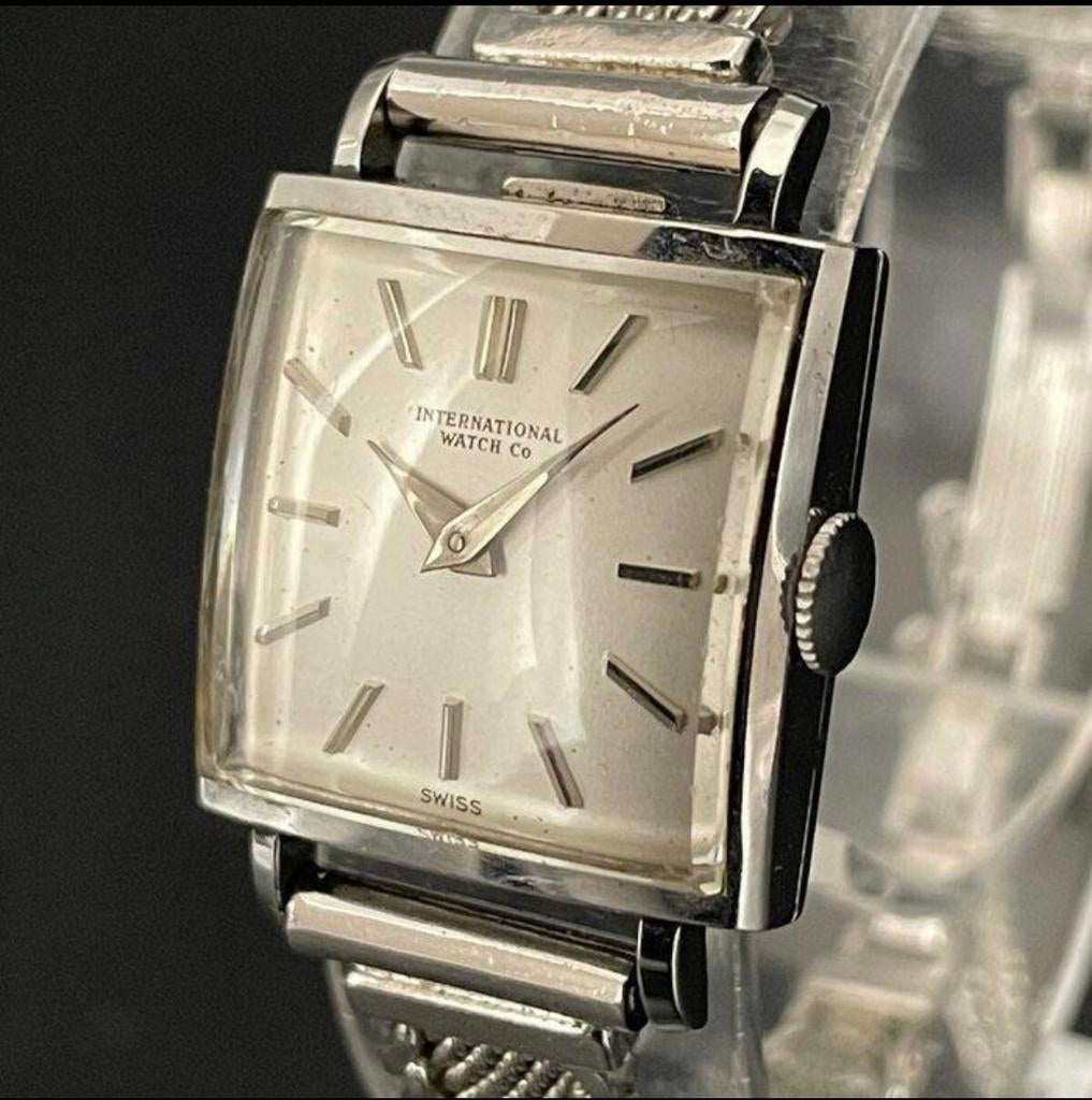 IWC Schaffhausen  dames horloge met 18 kt vergulde band, Verzenden, Zo goed als nieuw, Leer, Overige merken