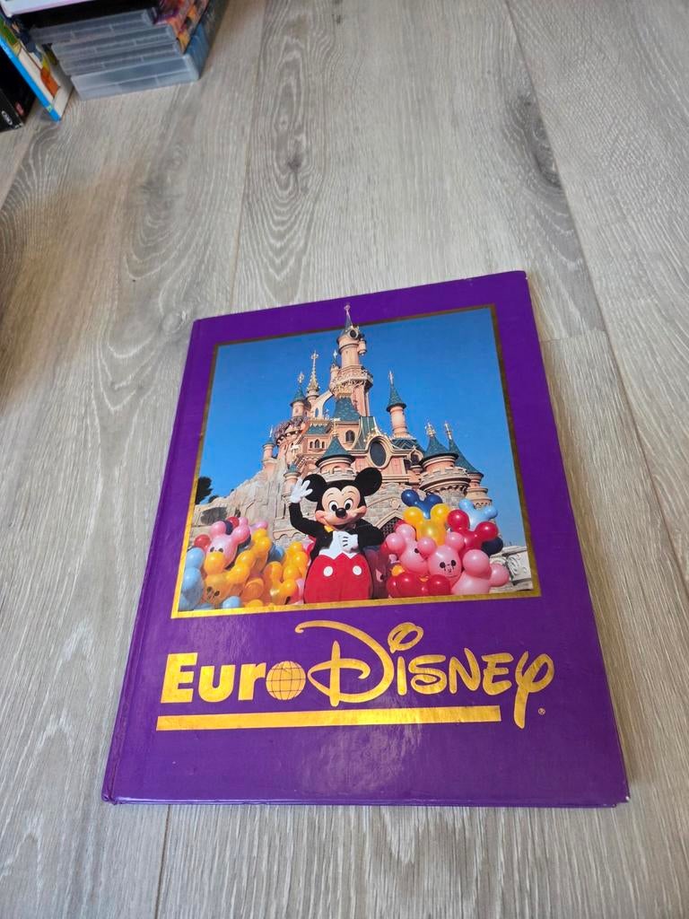 Euro Disney - Openingsboek 1992 - Zeldzaam, Ophalen of Verzenden, Leeuwenkoning of Jungle Boek, Gebruikt, Overige typen