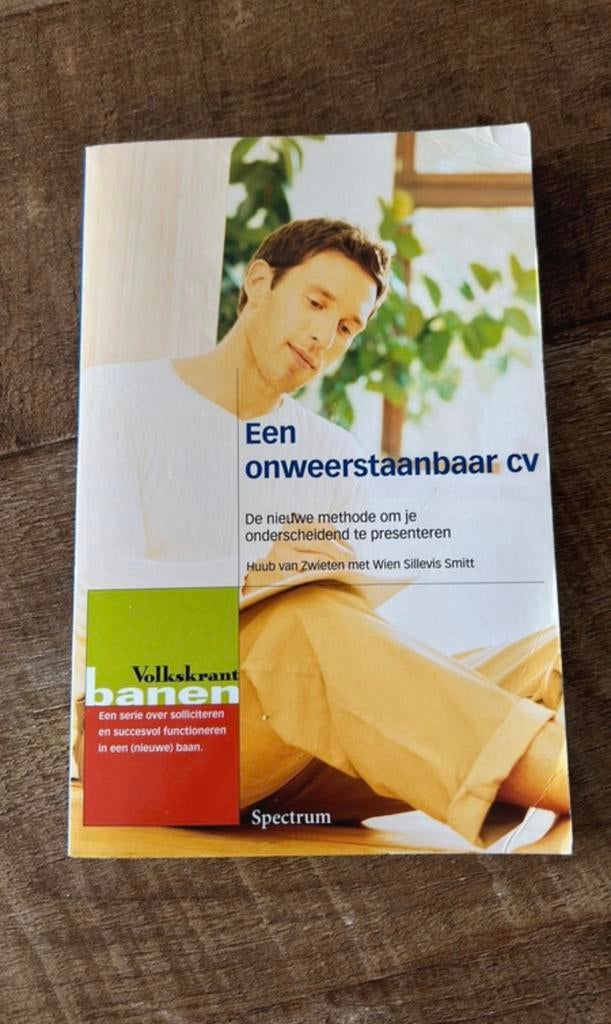 Boek Een onweerstaanbaar cv – Wien Sillevis Smitt, Ophalen of Verzenden, Gelezen