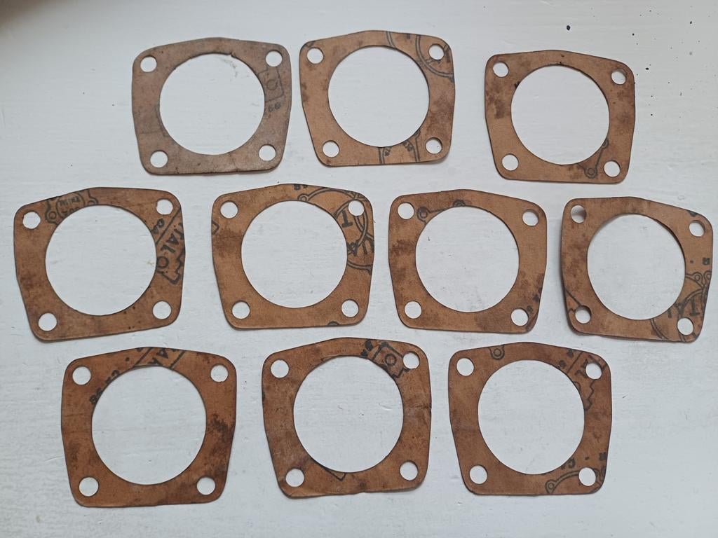 10 stuks nos nieuwe voet pakkingen, Fietsen en Brommers, Brommeronderdelen | Oldtimers, Nieuw, Overige merken, Ophalen of Verzenden