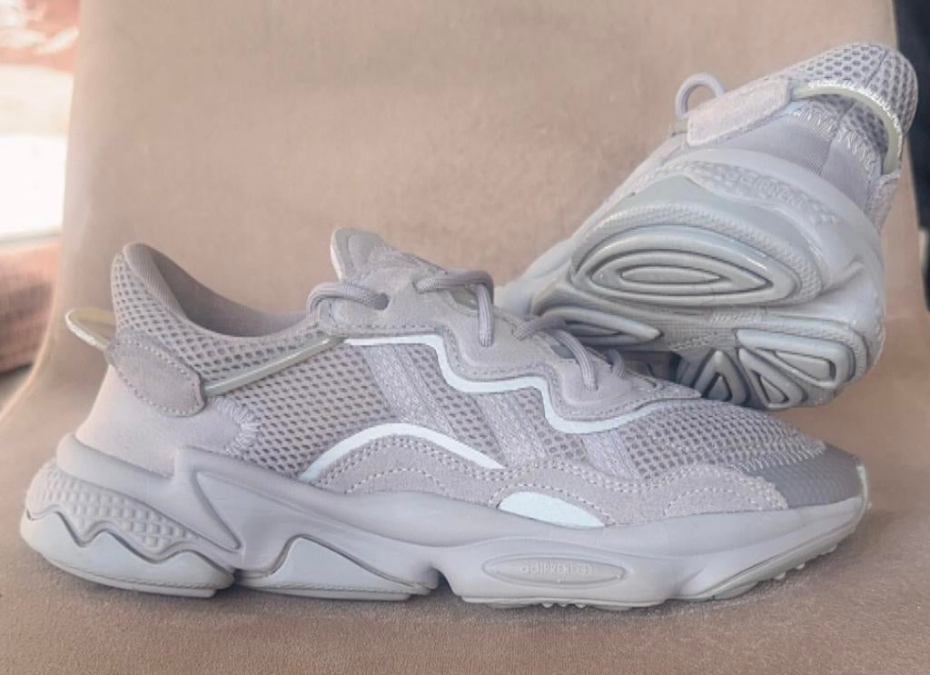 Adidas ozweego grijs 39, Ophalen of Verzenden, Zo goed als nieuw, Hardloopschoenen, Adidas