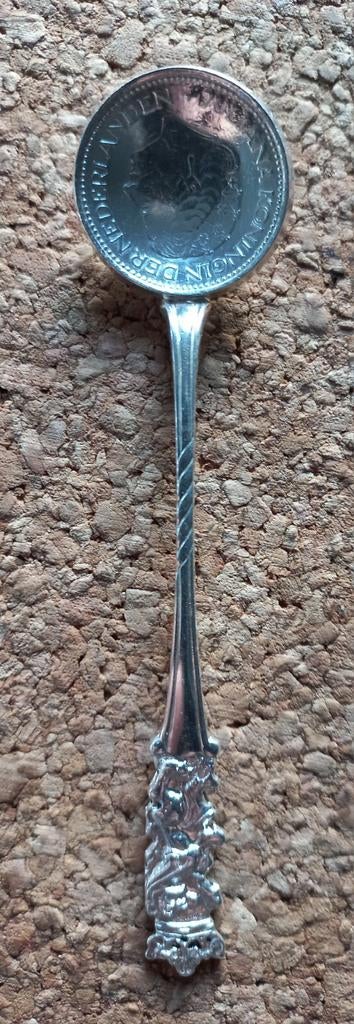 Verzilverde Pako Muntlepel met Koningin Juliana, Antiek en Kunst, Antiek | Bestek, Ophalen of Verzenden