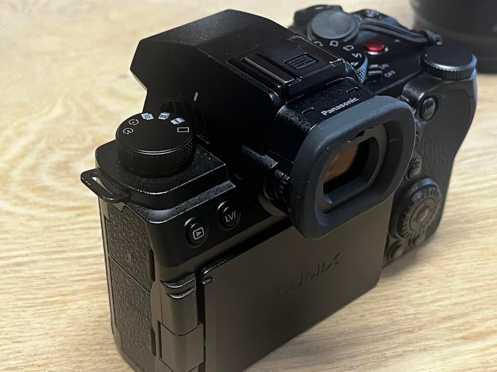 Lumix S5M2X + 20-60mm Lens - Full Frame Systeemcamera, Ophalen, Spiegelreflex, Refurbished, Overige Merken