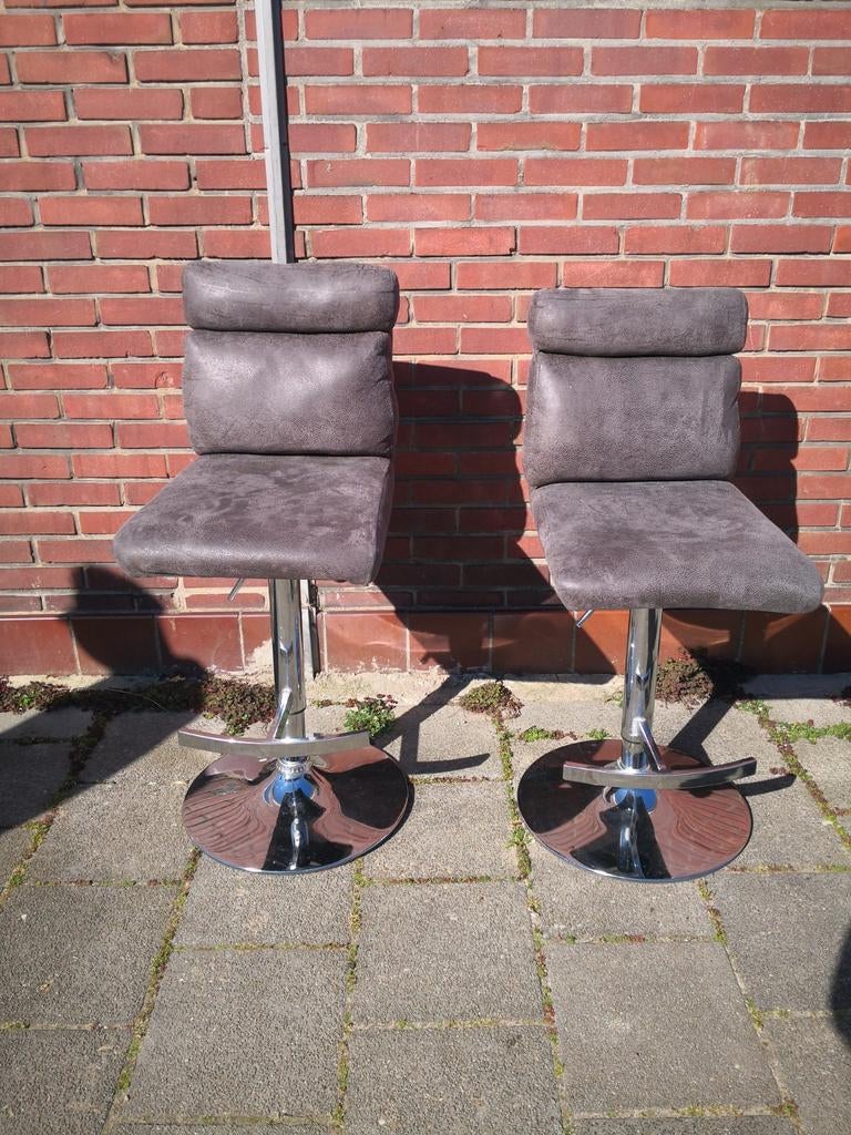 2 verchroomde barkrukken, 2 krukken, Ophalen of Verzenden, 60 tot 90 cm