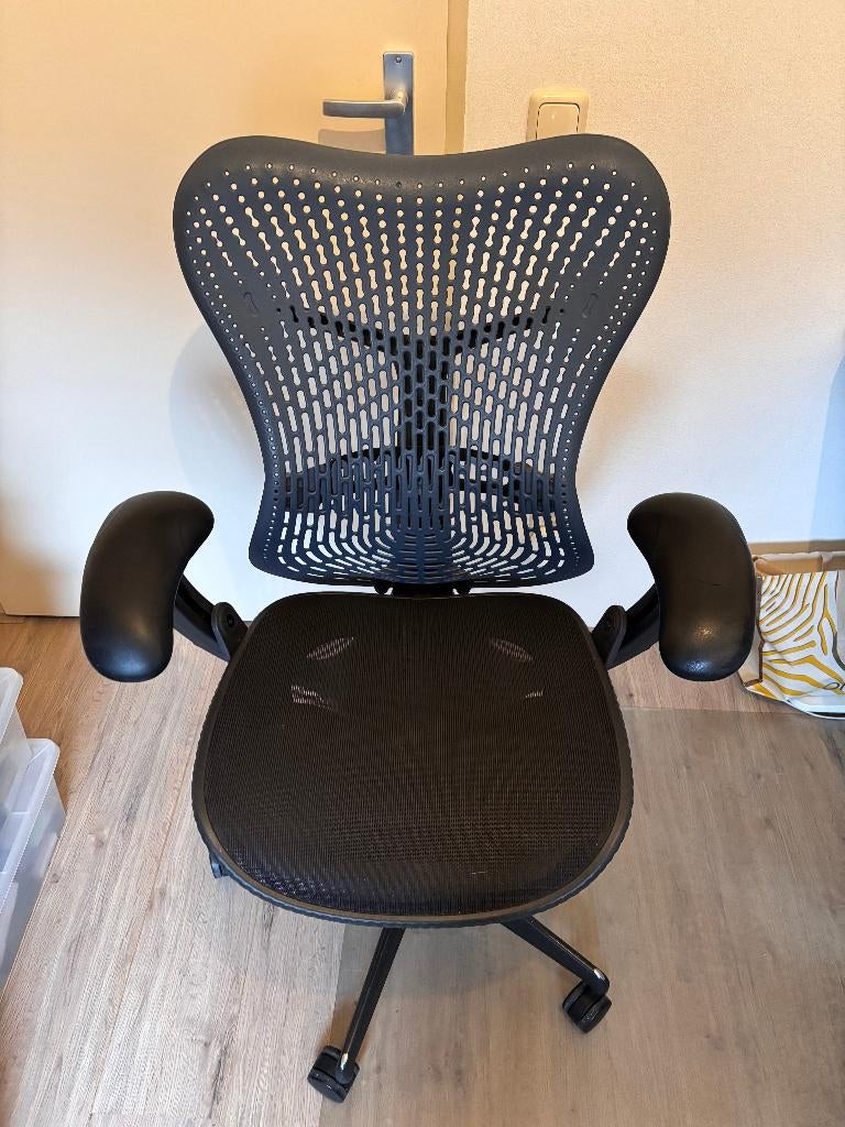 Herman Miller Mirra bureaustoel, Ophalen, Gebruikt, Zwart, Bureaustoel