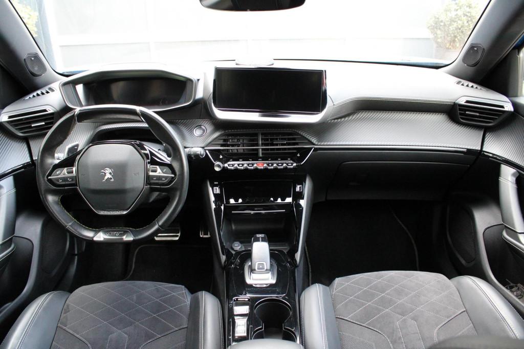 Peugeot 2008 1.2 PureTech GT/PANO/AUTOMAAT, USB, Gebruikt, Zwart, Blauw