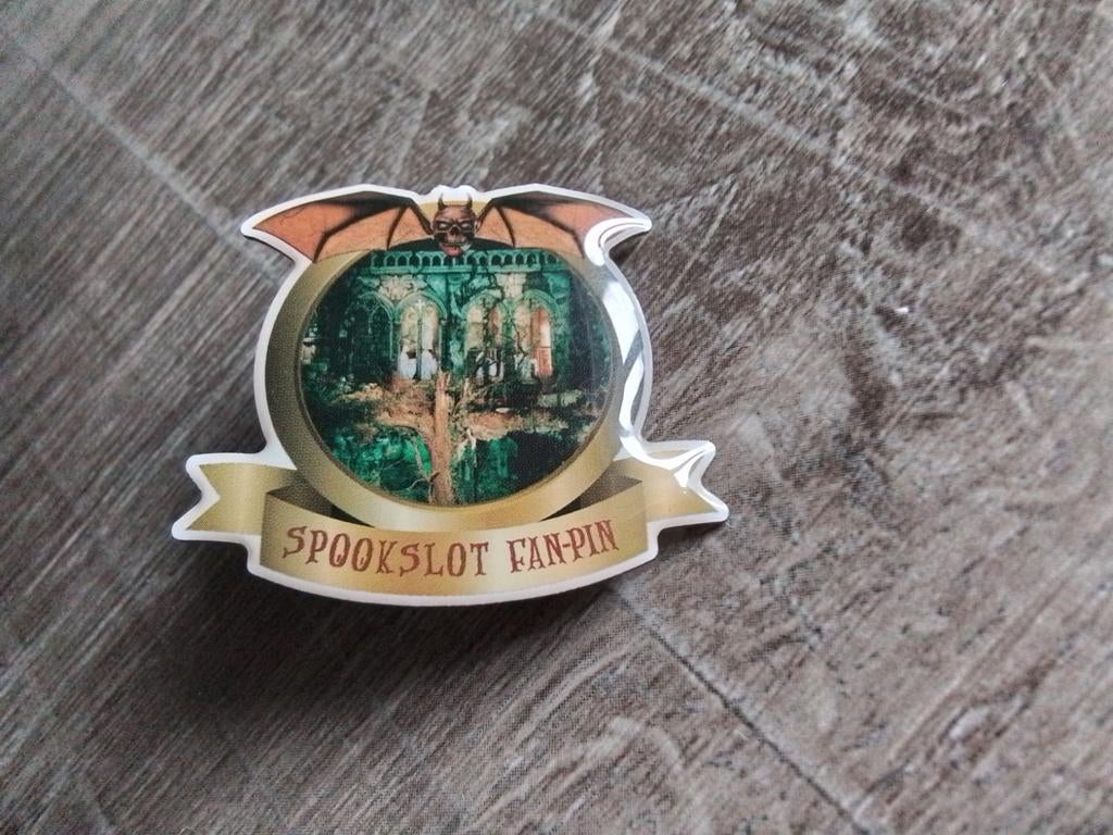 Efteling spookslot fan pin, Verzamelen, Efteling, Ophalen of Verzenden, Nieuw, Button of Speldje
