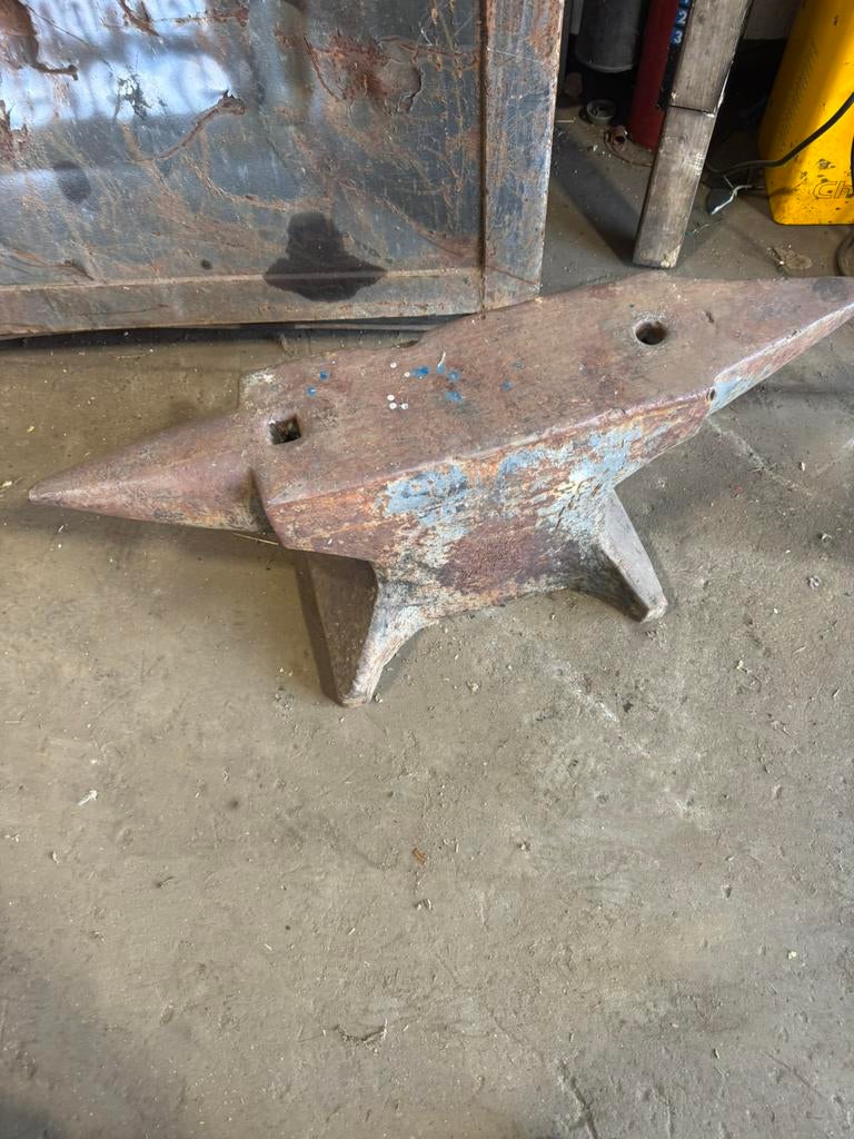 Aambeeld 200kg, Ophalen, Gebruikt