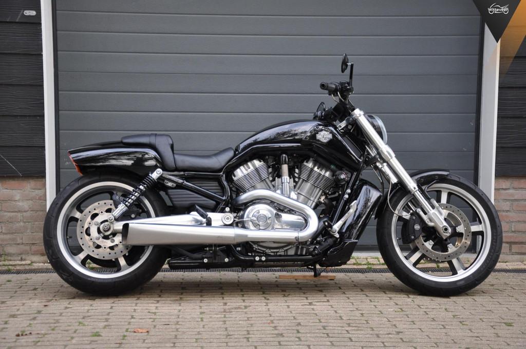 Harley Davidson VRSCF V-ROD MUSCLE 5HD 10800 kilometers! - foto 2