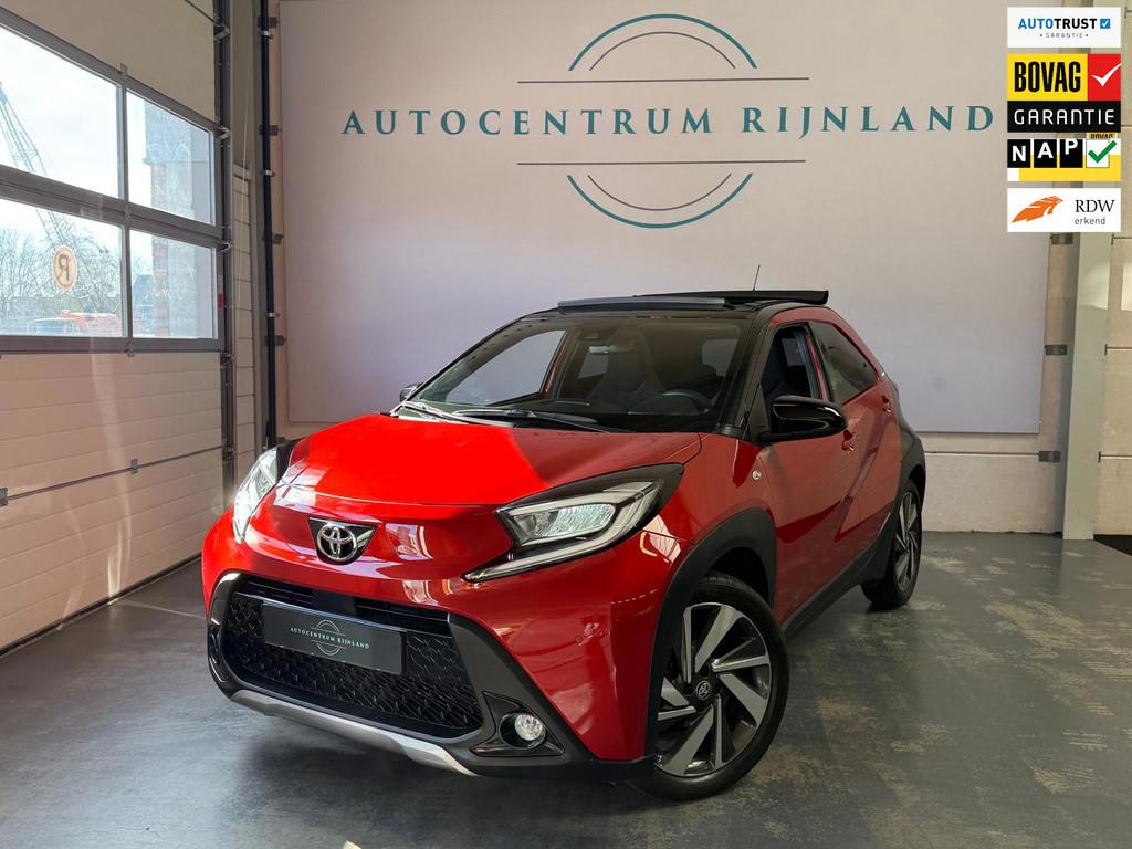 Toyota Aygo X 1.0 VVT-i S-CVT Envy Open Dak Automaat, Camera, Auto's, Toyota, 4 stoelen, Leder en Stof, Origineel Nederlands, Nieuw