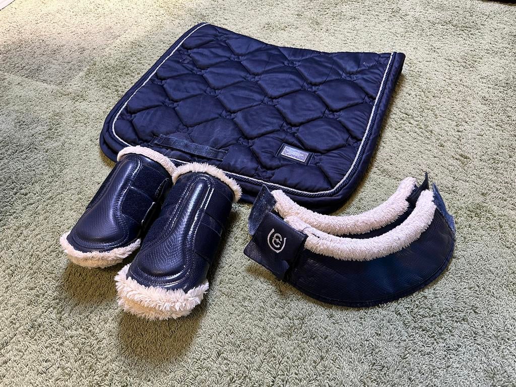 Equestrian stockholm dekje, peesbeschermers, springschoenen., Ophalen of Verzenden, Gebruikt, Dekje