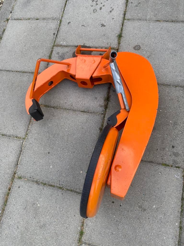 Wielklem nemesis, Ophalen, Zo goed als nieuw