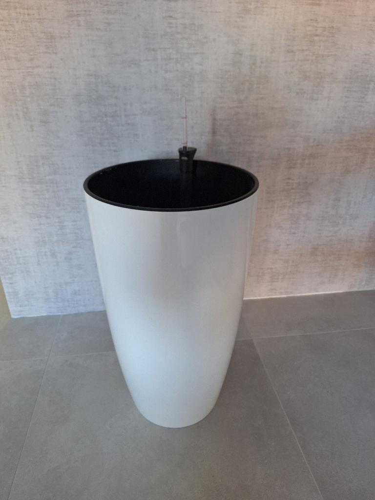 Elho kunsstof plantenpot, wit, 56 hoog, 32cm diameter, Tuin en Terras, Bloempotten, Ophalen, Kunststof, Rond, Zo goed als nieuw