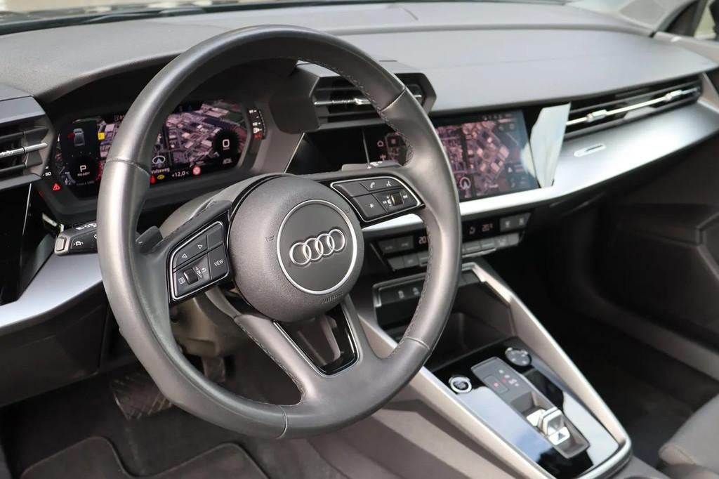 Audi A3 Limousine 30 TFSI Advanced edition Limo € 24.880,0, Auto's, Stof, Gebruikt, Zwart, Origineel Nederlands