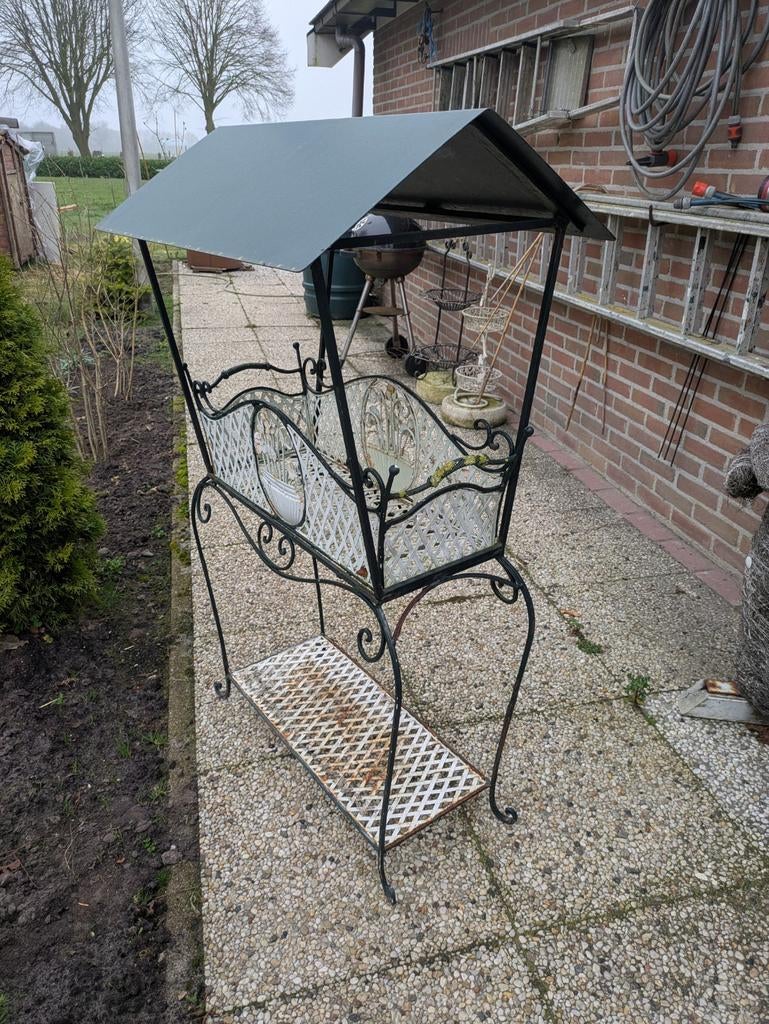 Metalen rek voor bloembakken, Ophalen, Rond, Metaal, Minder dan 30 cm