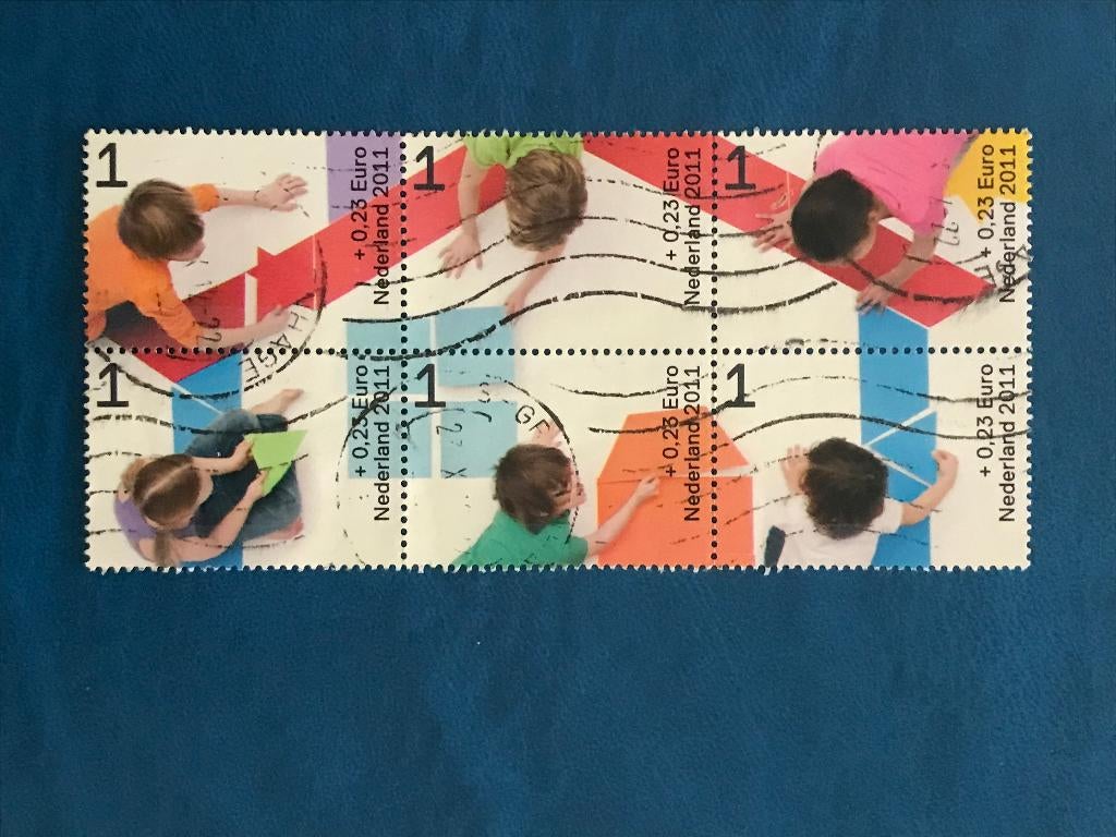 blok kinderpostzegels 2011, Ophalen of Verzenden, Na 1940, Gestempeld