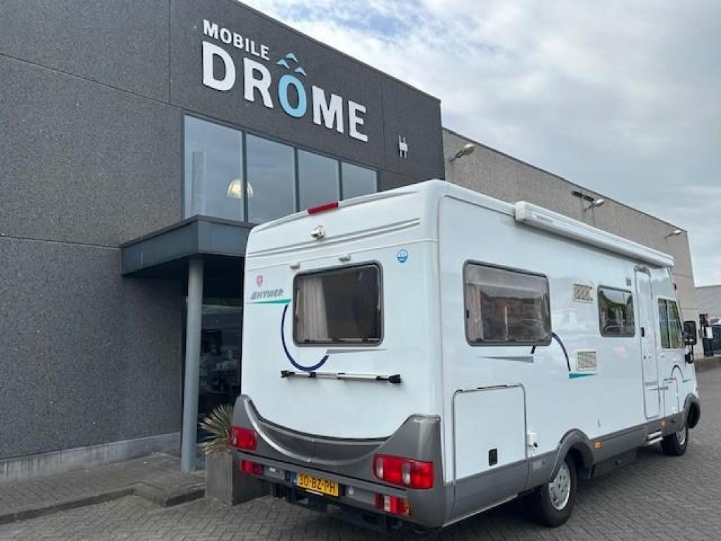 Hymer B654 130 PK, Integraal, Ringverwarming, Bedrijf, Koelkast