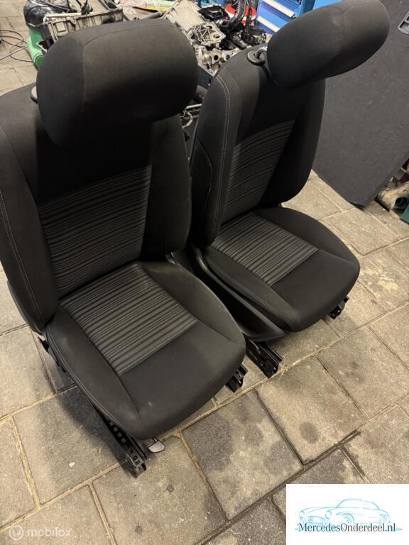 W246 B-klasse Stoelen Stoel zwart stof interieur, Auto-onderdelen, Gebruikt, Ophalen of Verzenden