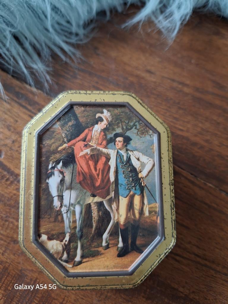 Vintage Churchill's Fruit Bonbons blik - Old Masters, Ophalen of Verzenden, Gebruikt, Overige, Overige merken