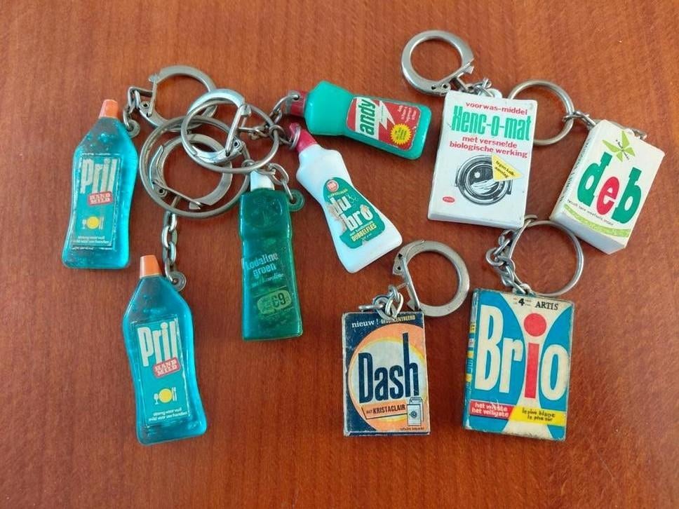 Sleutelhangers was/afwasmiddel verpakkingen., Ophalen of Verzenden