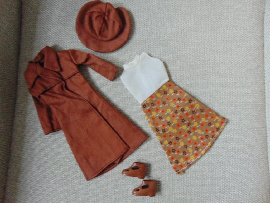 Fleur outfit Regenachtige Dag Bruin, Verzenden, Gebruikt, Kleertjes