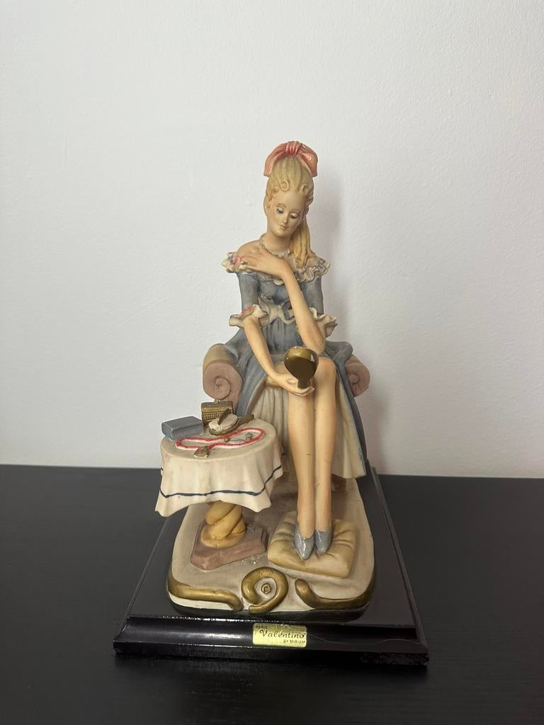 VALENTINO BY MIRIAM - Standbeeld | Kitsch | Kunst | Artdeco, Ophalen of Verzenden