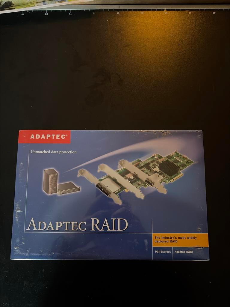 Adaptec RAID 6085 PCI Express RAID Controller, Intern, SAS, Server, HDD