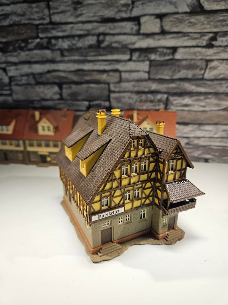 Vakwerkhuis Ratskeller N spoor modeltrein 1:160, Overige merken, Gebruikt, Gelijkstroom of Wisselstroom, Brug, Tunnel of Gebouw