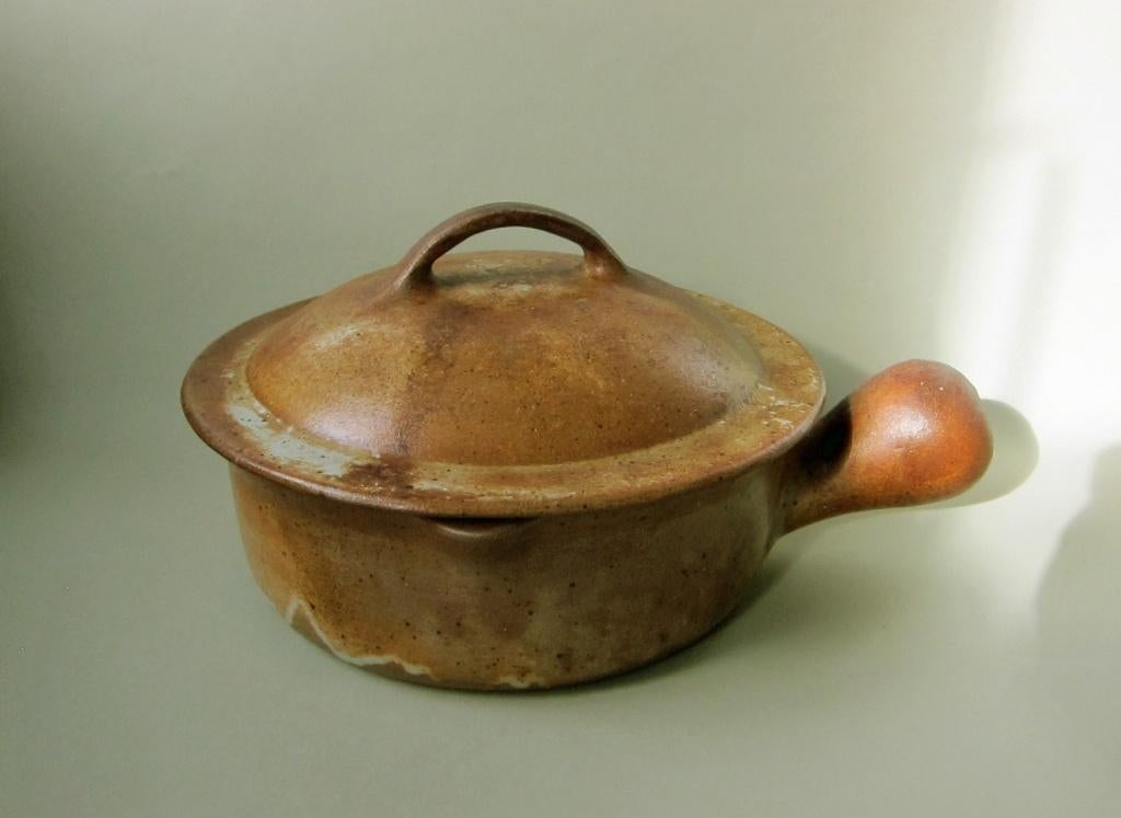 Vintage Franse grès ovenschaal/ pan met steel en deksel, Ophalen of Verzenden, Gebruikt, Overige materialen, Overige typen