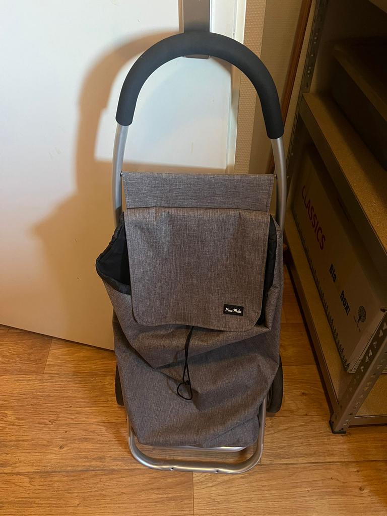 Boodschappen trolley, 30 cm of meer, Zo goed als nieuw, Grijs, Wieltjes