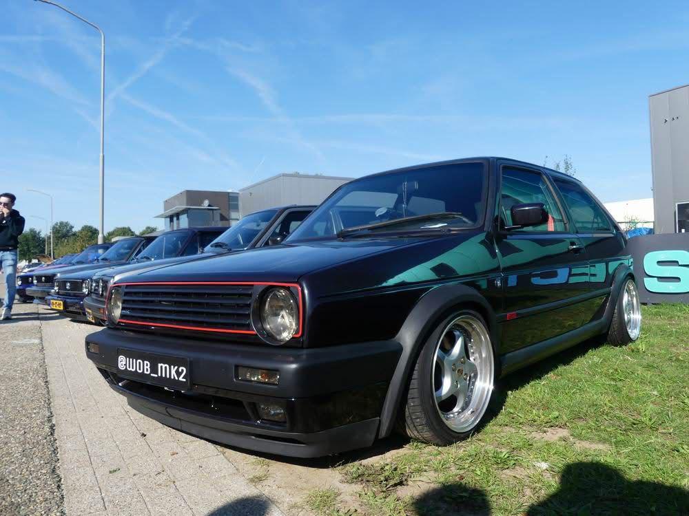 Volkswagen GOLF 2 GTI 1.8 TURBO GERESTAUREERD 225pk mk2, Auto's, Audi, Voorwielaandrijving, Stoelverwarming, 15 km/l, Zwart