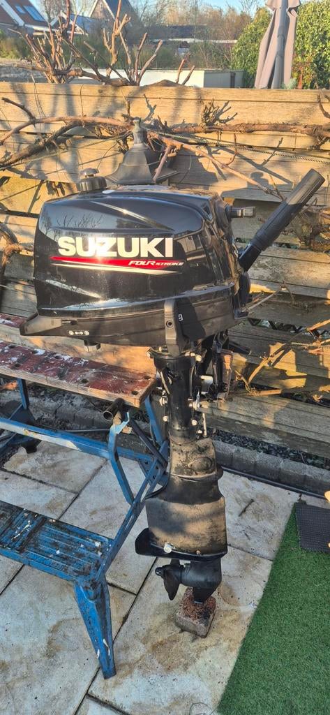 Suzuki 4 pk buitenboordmotor, langstaart, interne tank, Watersport en Boten, Ophalen, Gebruikt, Benzine, Minder dan 5 pk