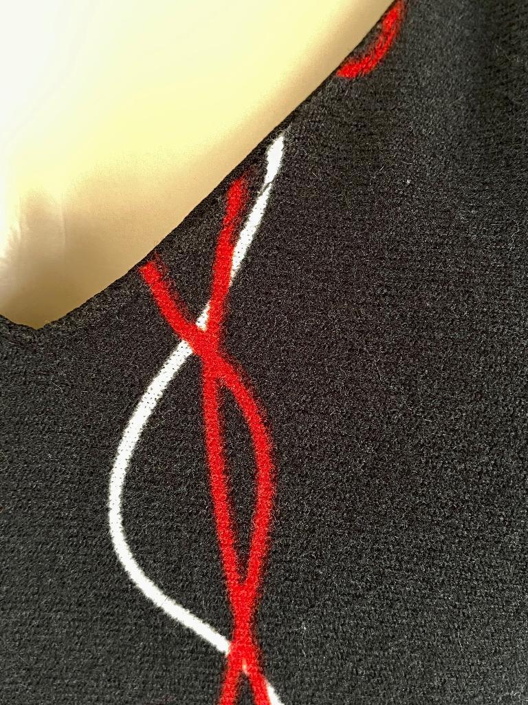 K31 Aparte jurk maat 36=S rood/zwart jurkje, Ophalen of Verzenden, Zo goed als nieuw, Knielengte, Maat 36 (S)