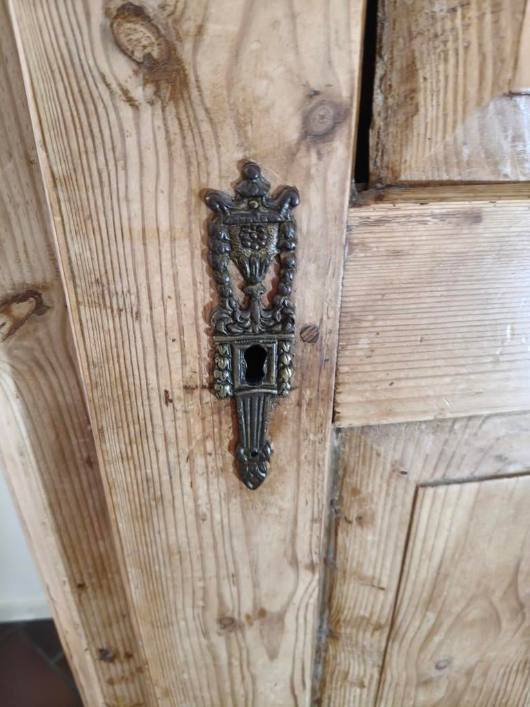 Authentieke grenen kast vintage, Ophalen of Verzenden, Gebruikt