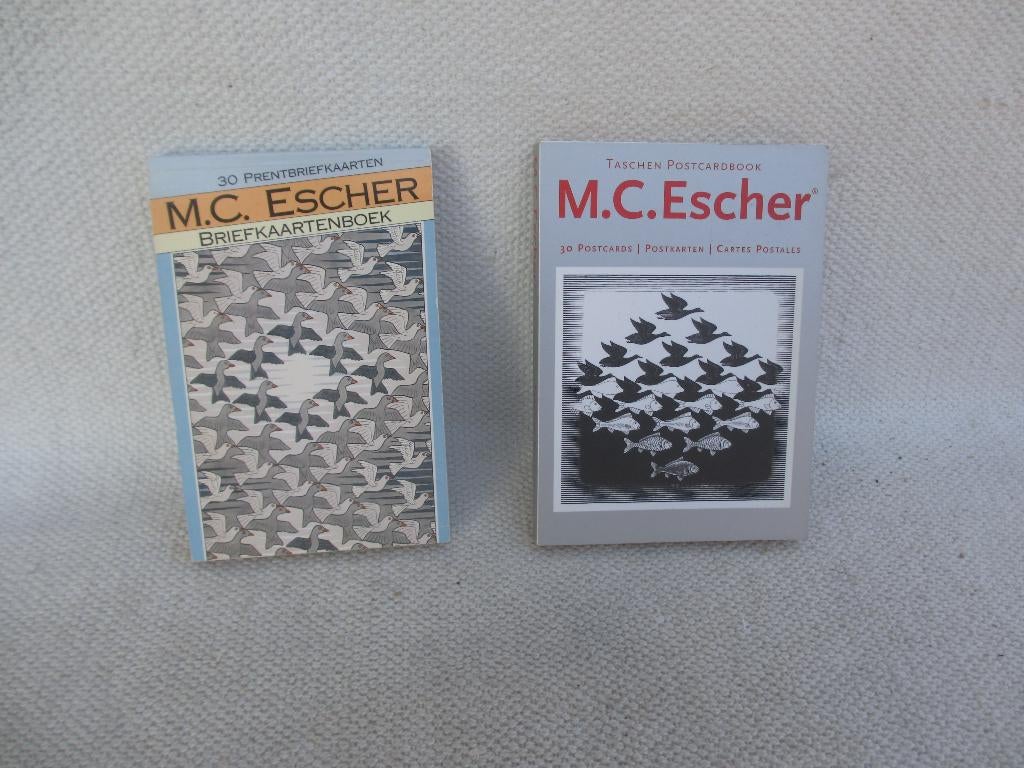 TWEE STUKS M.C. Escher briefkaartenboekjes, Ophalen of Verzenden, 1960 tot 1980, Ongelopen, Overige thema's