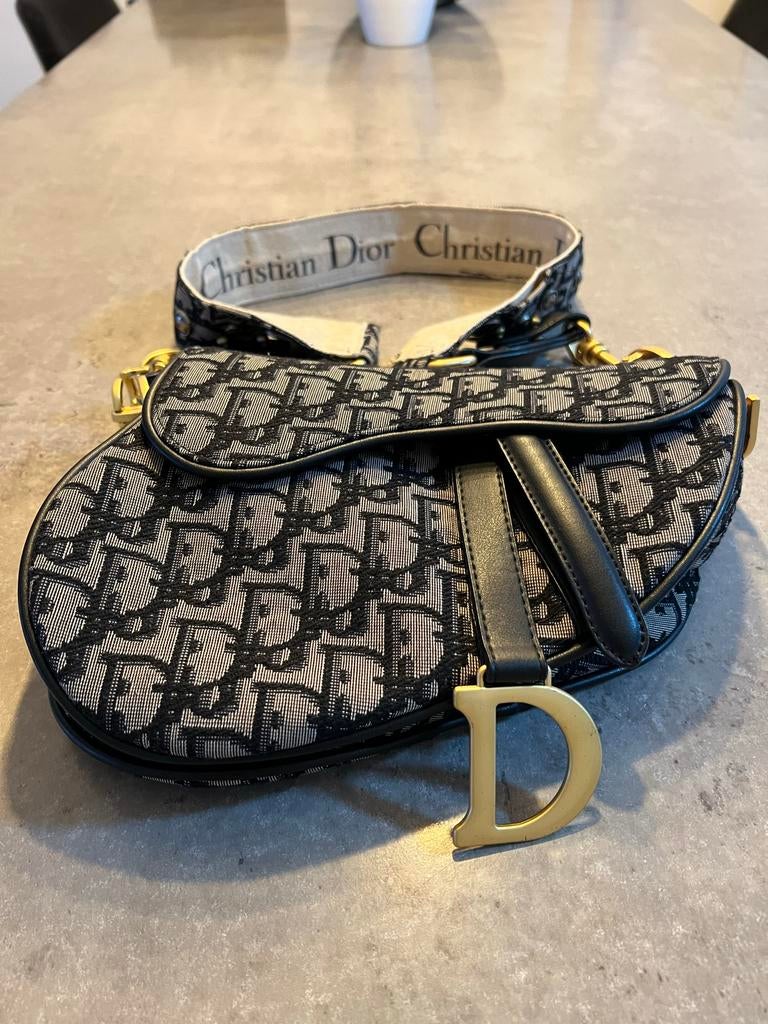 Dior Saddle Bag Blauw Oblique Jacquard - Zo goed als nieuw!, Sieraden, Tassen en Uiterlijk, Tassen | Damestassen, Ophalen of Verzenden