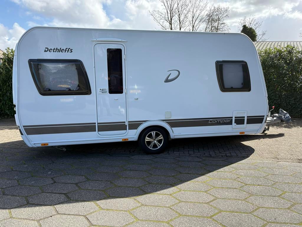 Dethleffs Camper Avantgarde 450 FR, Caravans en Kamperen, Caravans, Particulier, tot en met 4, 1000 - 1250 kg, Rondzit, Dethleffs