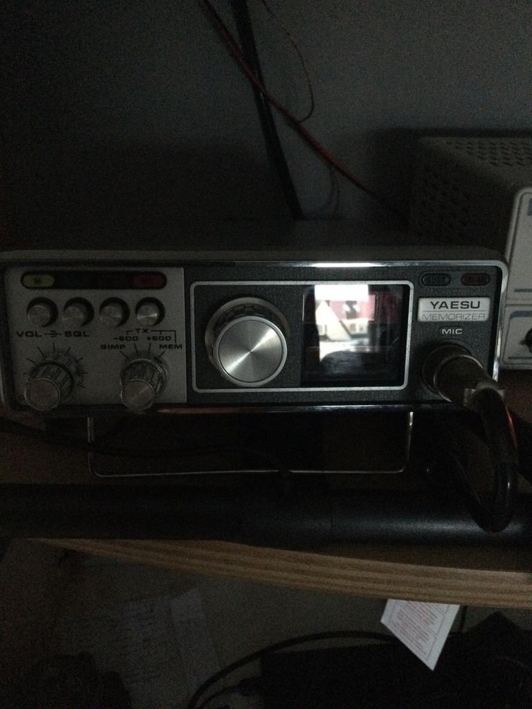 Yaesu 2 mtr zendontvanger, Telecommunicatie, Zenders en Ontvangers, Ophalen of Verzenden, Gebruikt