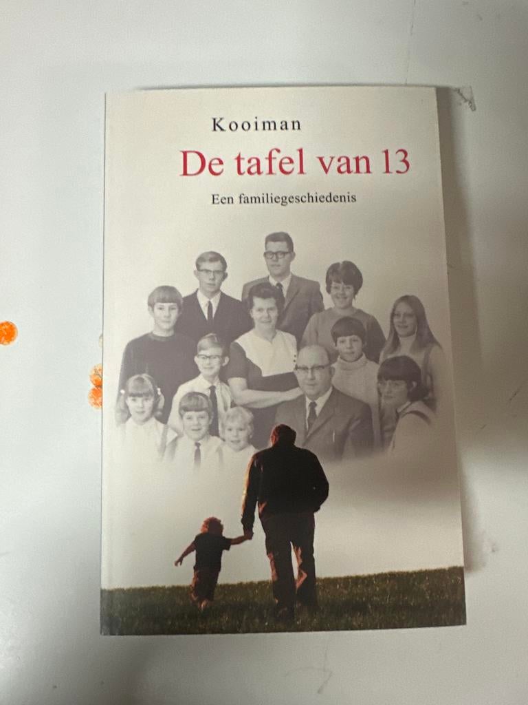 De tafel van 13 - Een familiegeschiedenis, Ophalen of Verzenden, Zo goed als nieuw, Overige