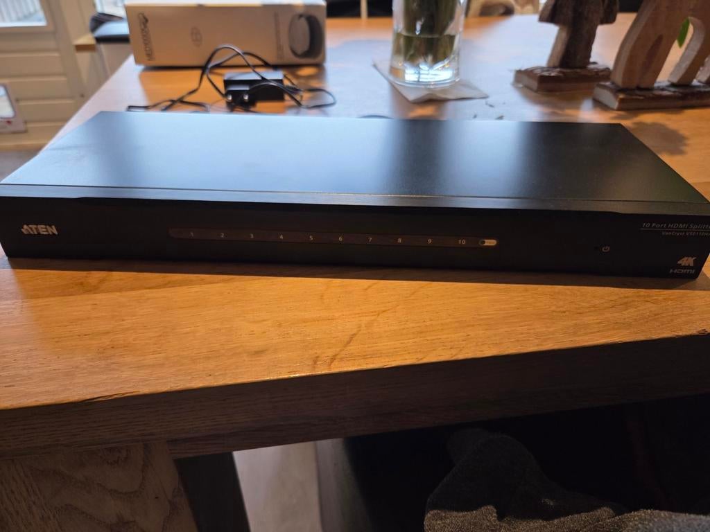 ATEN 10-poorts HDMI Splitter 4K, Audio, Tv en Foto, Audiokabels en Televisiekabels, Ophalen of Verzenden, Nieuw, Minder dan 2 meter