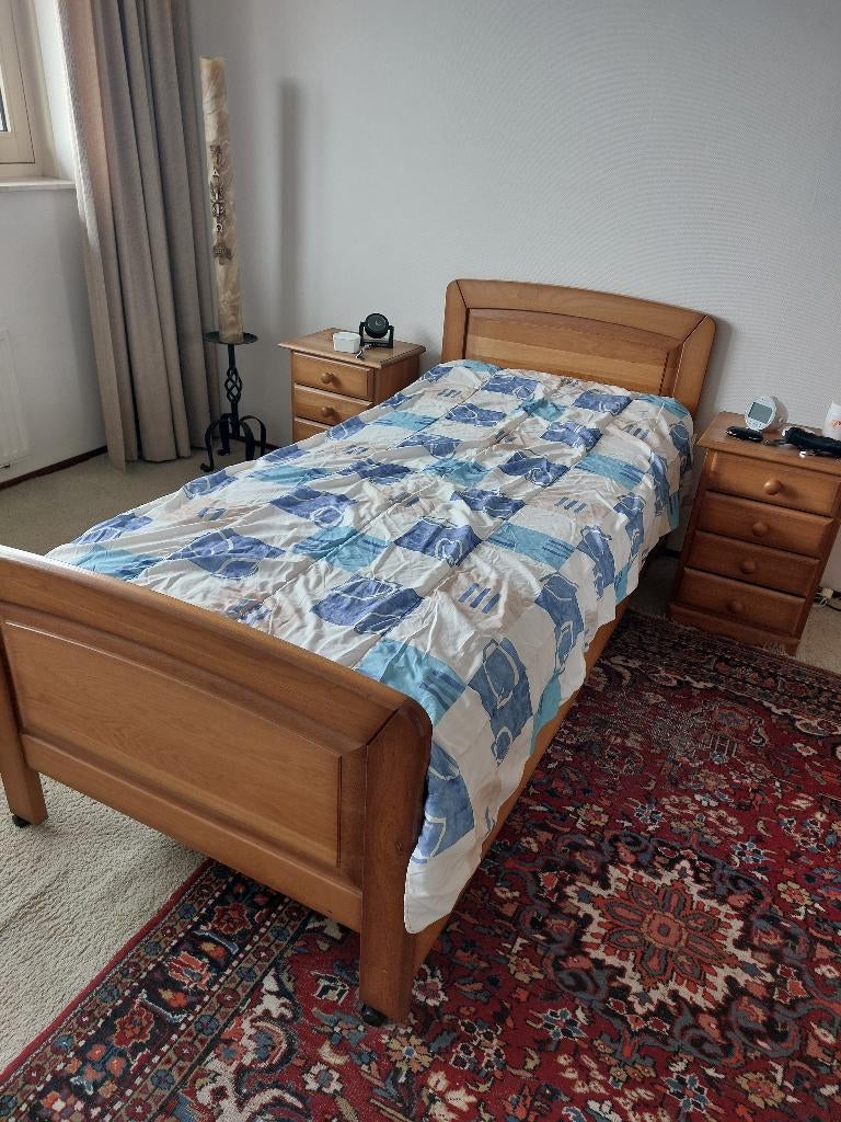 Houten 1 persoons ledikant 90x200, Huis en Inrichting, Slaapkamer | Bedden, Ophalen, 90 cm, Eenpersoons, Bruin