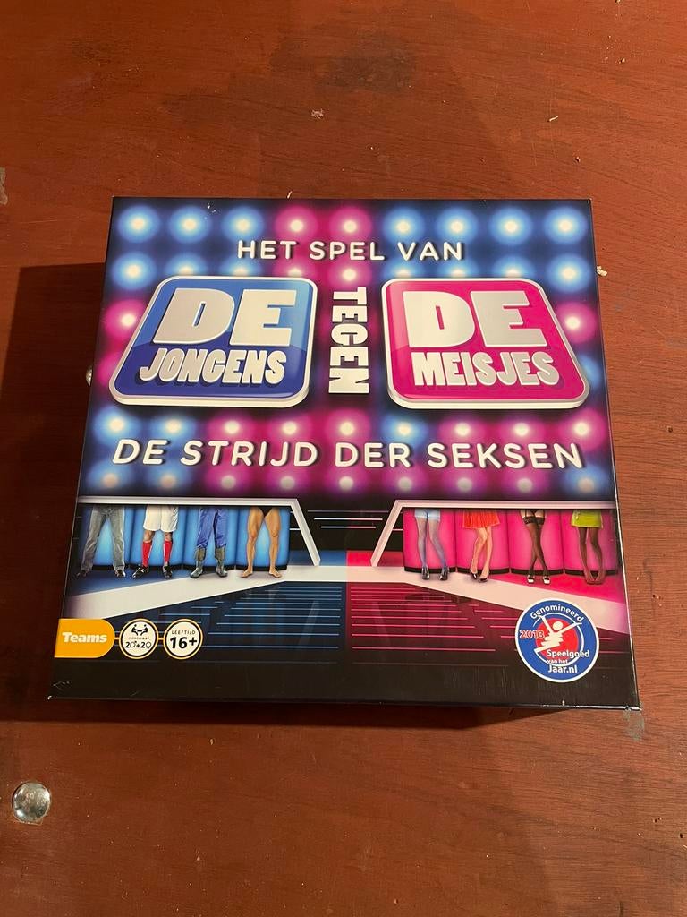 Spel De jongens tegen de meisjes, Hobby en Vrije tijd, Gezelschapsspellen | Bordspellen, Ophalen, Zo goed als nieuw