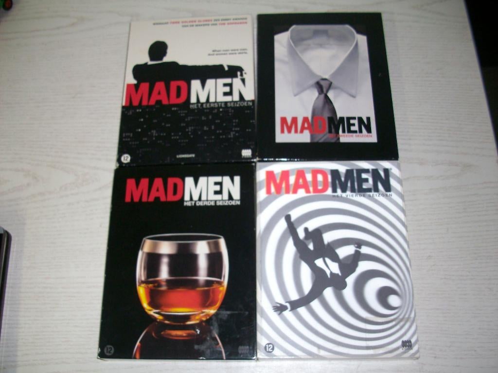 Dvd boxen 4 seizoenen Mad Men in mooie staat, Cd's en Dvd's, Dvd's | Tv en Series, Vanaf 12 jaar, Ophalen of Verzenden, Zo goed als nieuw