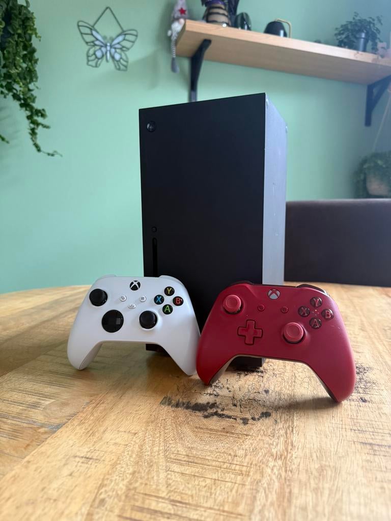 Xbox Series X | 1TB | 2 Controllers, Ophalen of Verzenden, Zo goed als nieuw, 1 TB, Met 2 controllers
